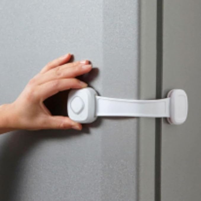 Safety 1st, Secret Button Lock, White