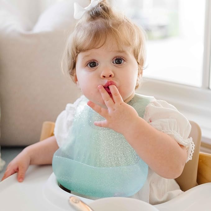 Magnetic Silicone Baby Bib ??Waterproof, Dishwasher Safe, BPA Free Food-Grade, Feeding Bib for Infants and Toddlers