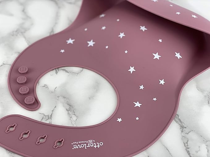 otterlove Silicone Bib ??100% Pure Platinum LFGB Baby Bibs with No Fillers ??Wide Food Catching Pocket ??Easy Clean ??Mess Proof ??Dishwasher Safe ??BPA and Phthalate Free