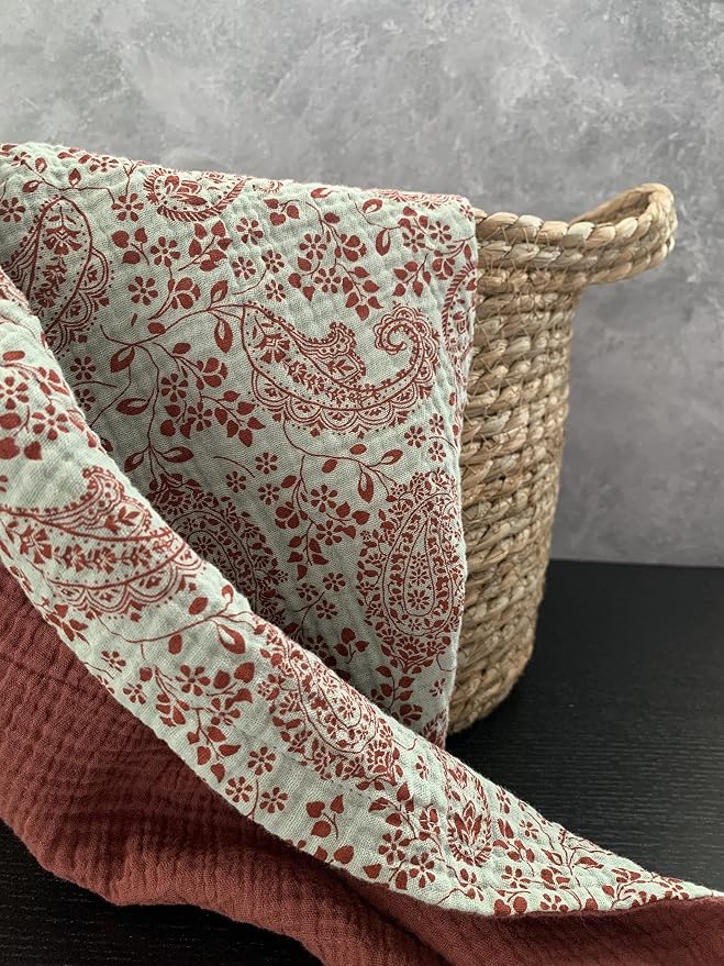 Leyl&Ari Muslin Quilt Blanket | 100% Organic Cotton | Toddler Crib Blanket | Made in USA, (Paisley)