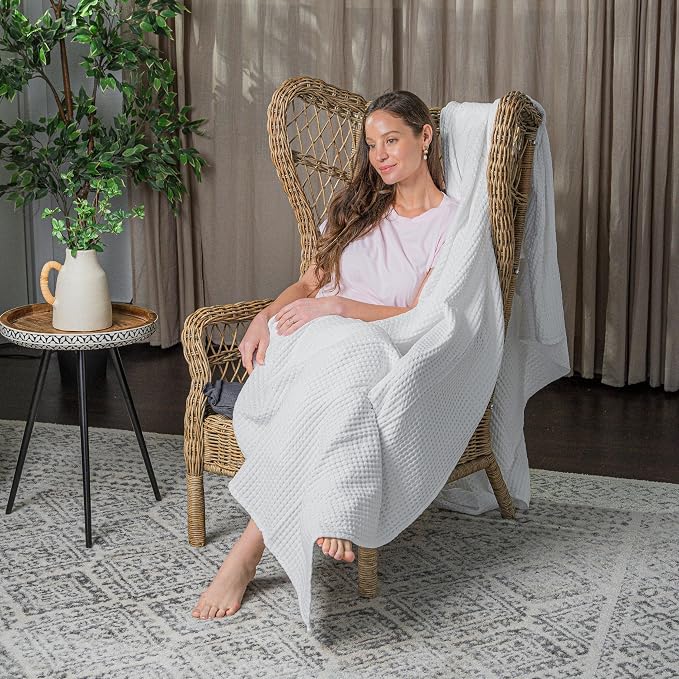 Comfy Cubs Waffle Blanket Queen, 90" x 90" - 100% Cotton Lightweight Breathable Bed Blanket - Soft Textured Thermal Weave for All Seasons – Decorative Cozy Layer for Couch, Sofa, or Bed - White