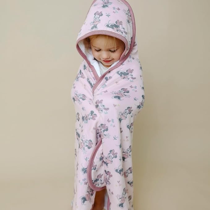 Copper Pearl Premium Knit Hooded Bath Towel Minnie Mouse