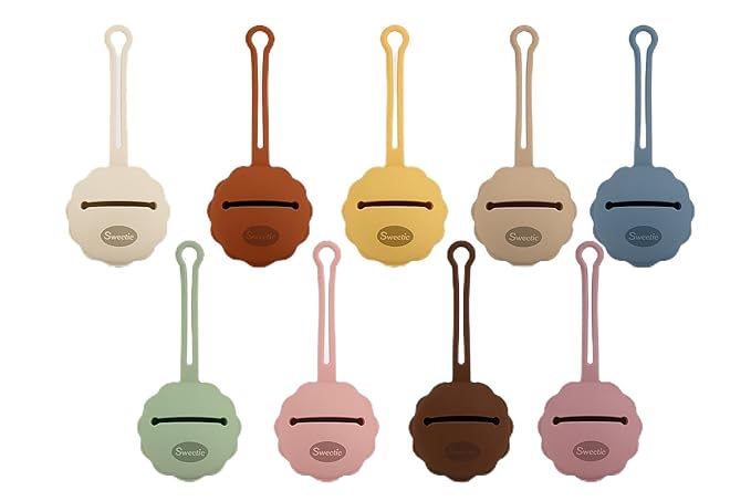 Sweetie Silicone Pacifier Holder Case, Pacifier Container Fits Pacifiers & Pacifier Clip, Portable for Travel Outdoor Activities, Sun Flower, Lion Shape, 1 Piece (Cream)