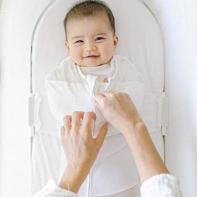Happiest Baby SNOO Sleep Sack - 100% Organic Cotton Baby Swaddle Blanket - Doctor Designed Promotes Healthy Hip Development (Graphite Stars, Small)
