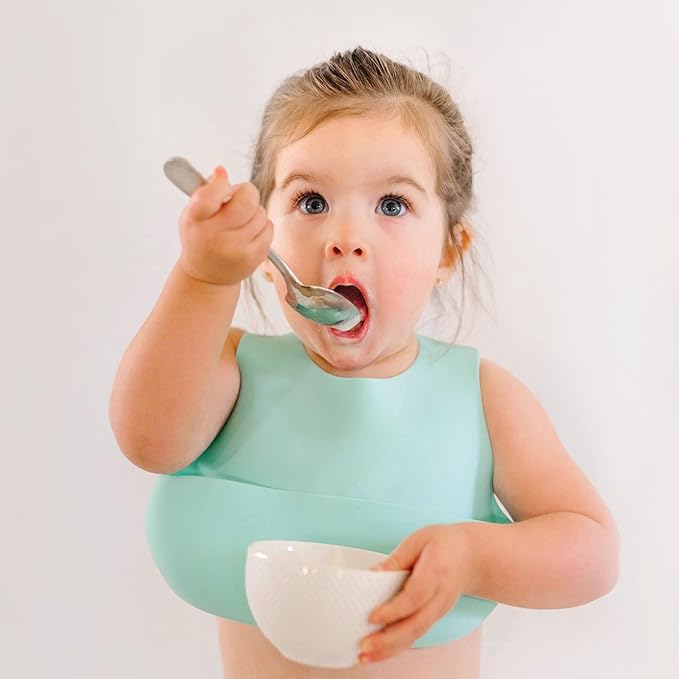 Magnetic Silicone Baby Bib ??Waterproof, Dishwasher Safe, BPA Free Food-Grade, Feeding Bib for Infants and Toddlers