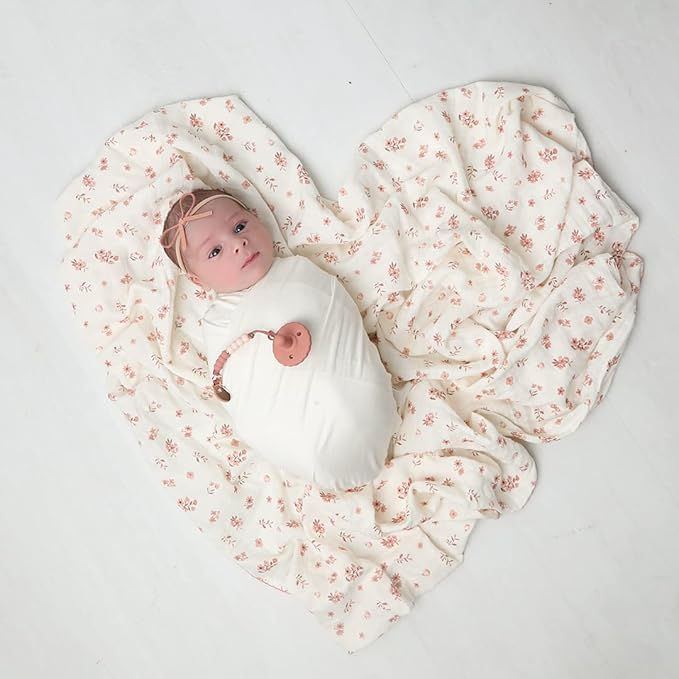 Ladore Baby Gifts Swaddle Blanket & Cloth Set (Florel/Girls)