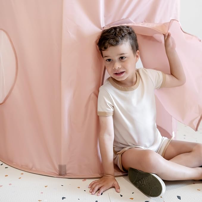 3 Sprouts Kids Play Tent - Sustainable Recycled Fabric ??Fun Spacious Childs Playhouse for Indoor Games for Boys & Girls - Durable Fort Pop Up House for Toddlers & Children Age 3-10 - Pink