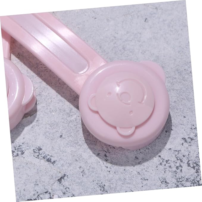 SHOWERORO 2pcs Bear Shaped Childproof Cabinet Locks Material Easy Install Bright Design Safety Locks for Boys and Girls