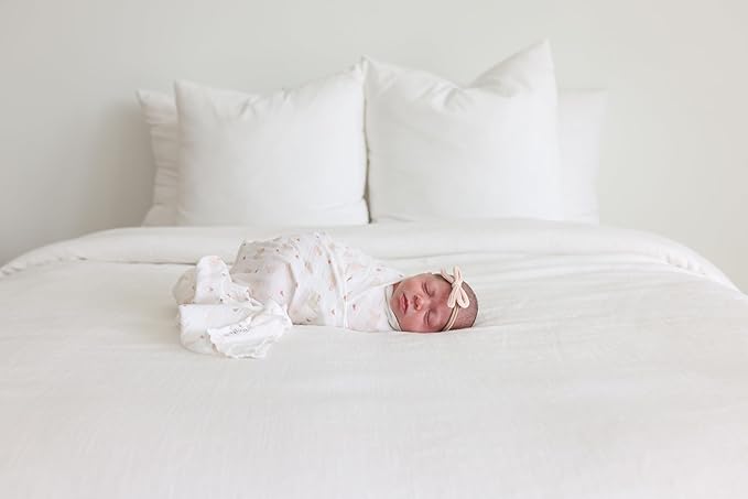 Lulujo Baby Swaddle Blankets | Unisex Softest Breathable Cotton Muslin Swaddle Blanket Set | Neutral Receiving Blanket for Girls & Boys | 40in x 40in | Kitty Cat & Flowers | 2-Count