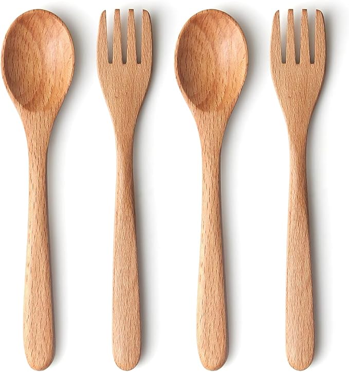 YFWOOD 4-Pieces Natural Wooden Children's Safe Flatware, 2 x Child Forks, 2 x Children Spoons, Kids Utensils Set Hand polishing Anti-slip Portable and ultra light