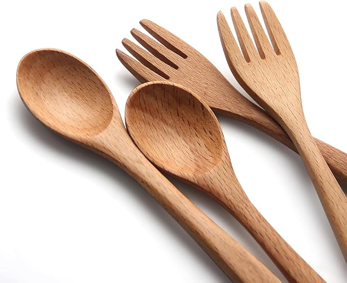 YFWOOD 4-Pieces Natural Wooden Children's Safe Flatware, 2 x Child Forks, 2 x Children Spoons, Kids Utensils Set Hand polishing Anti-slip Portable and ultra light