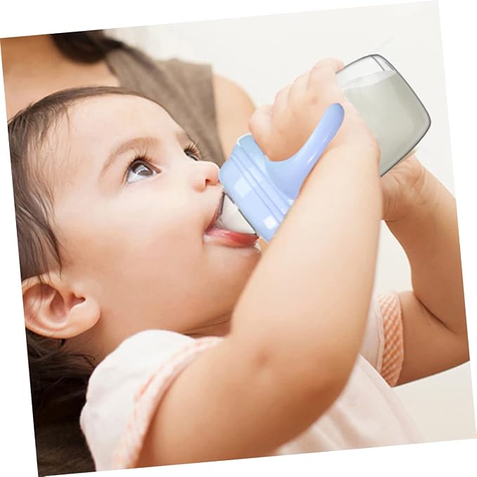 GARVALON 1pc Leak Boy Girl Water Cup Straw Feeding Bottle for Plastic Design Comfortable to Hold Handle Knight for Independent Drinking