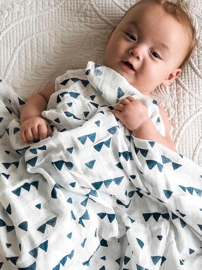 Lulujo Baby Hello World Newborn Hat and Swaddle Blanket Set, Triangle Blue