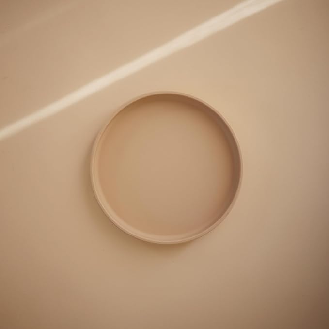 mushie Classic Silicone Suction Plate | BPA-Free Non-Slip Design (Shifting Sand)