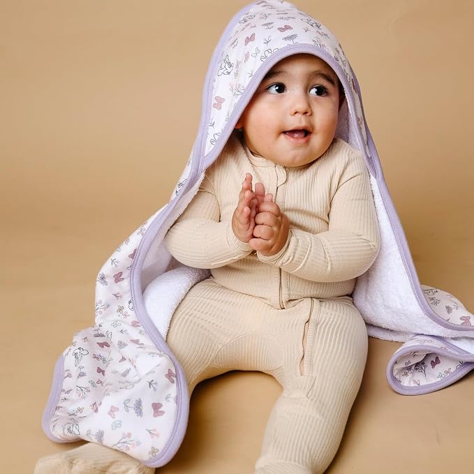 Copper Pearl Premium Knit Hooded Bath Towel Minnie Mouse's Bowquet