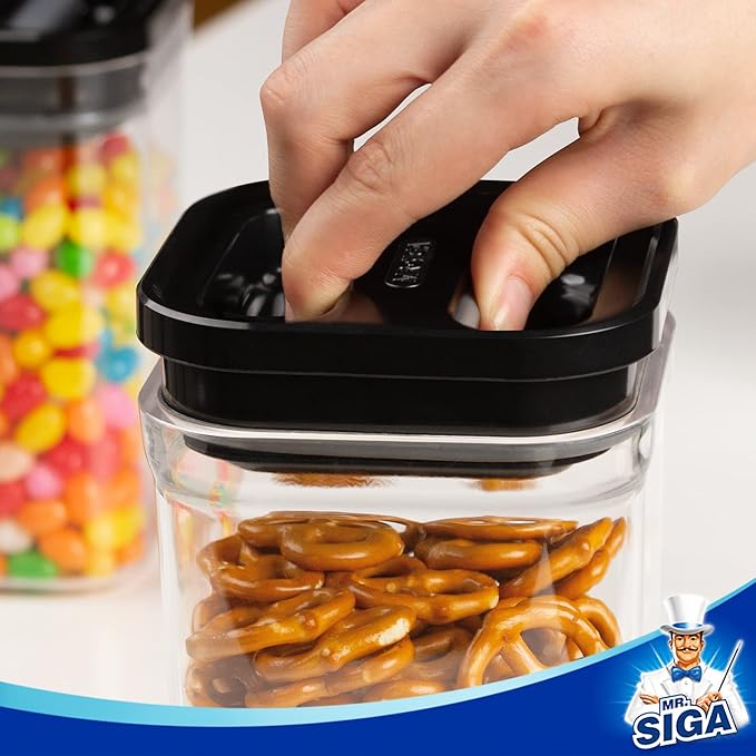 MR.SIGA 4 Pack Airtight Food Storage Container Set, BPA Free Kitchen Pantry Organization Canisters, One-handed Airtight Cereal Snack Candy Storage Containers, 1 L / 34oz, Medium, Black