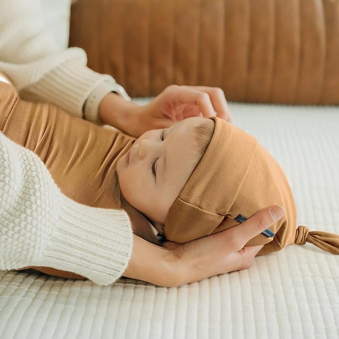 GRSSDER Newborn Swaddle Blanket, Ultra Soft Jersey Receiving Blanket with Matching Headband and Beanie Set 33×44", Stretchy Baby Neutral Swaddle Wrap for Girls and Boys