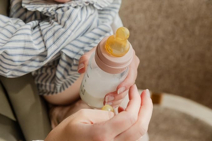BIBS Baby Bottle 5 oz / 150 ml Natural Rubber Latex Nipple - Anti-Colic, BPA-Free, Round Nipple, Slow Flow, Lightweight & Easy to Clean, Suitable for Newborns 0+ Years - Baby Blue