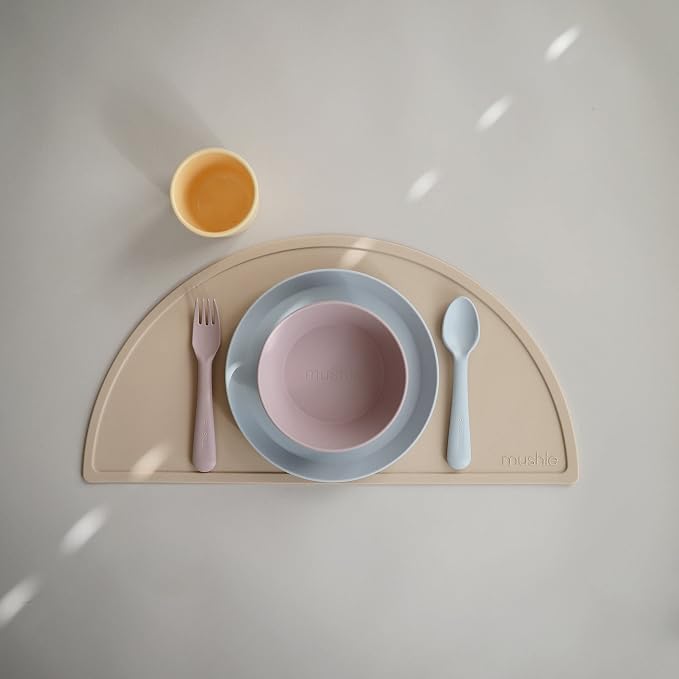 mushie Round Dinnerware Plates for Kids | Made in Denmark, Set of 2 (Soft Lilac)