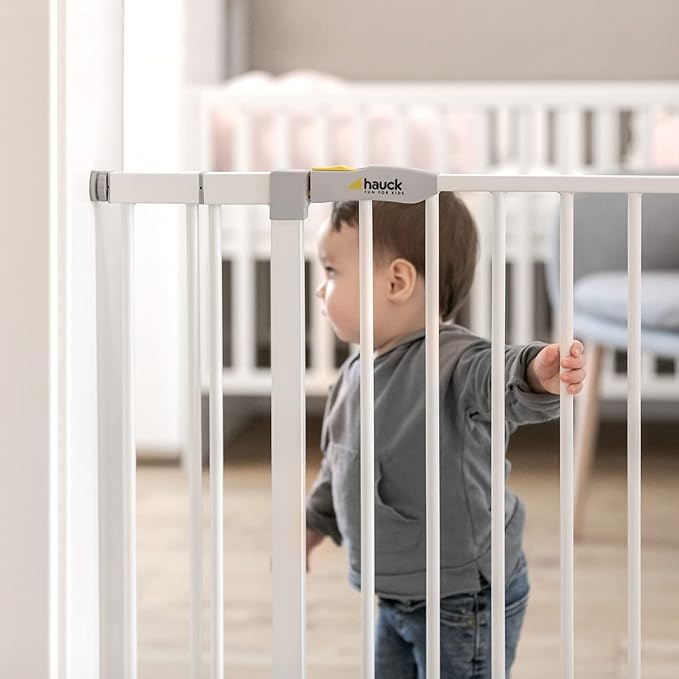 Hauck 59728 Open N Stop KD Pressure Fit Baby & Pet Safety Gate w/3.5" Extension, Accommodates 33 to 35" Wide Home Doorway, Stairway, or Hallway, White