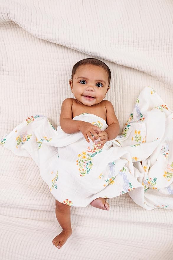 CLEMENTINE KIDS Garden Goose Swaddle