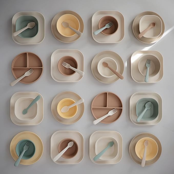 mushie Round Dinnerware Plates for Kids | Made in Denmark, Set of 2 (Vanilla)