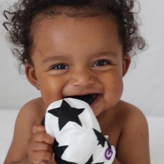 Gummee Black and White Baby Teething Mitten Glove – High Contrast Teether for Babies 3–6 Months, Self-Soothing Chew Toy with Detachable Silicone Heart Teether, Wrist Teether, BPA Free