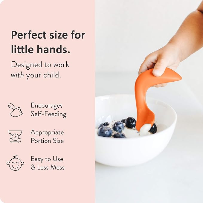 Right-Handed Curved Baby Spoons First Stage Infant Baby Led Weaning Soft-Tip Easy on Gums Training Teething Spoon Self Feeding Toddler Food Utensils