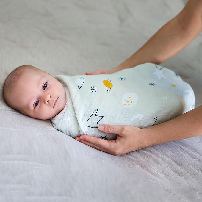Swaddles for Newborns Pink and Blue for Boy and Girl Swaddle Blankets ??Soft Cotton Muslin Swaddle Wraps, Cute Receiving Blankets, 40x40 Inches, Set of 4 (Stars/Birds/Flowers/Starfish)