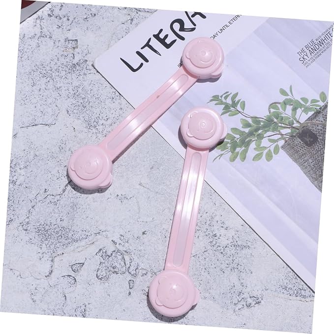 SHOWERORO 2pcs Bear Shaped Childproof Cabinet Locks Material Easy Install Bright Design Safety Locks for Boys and Girls