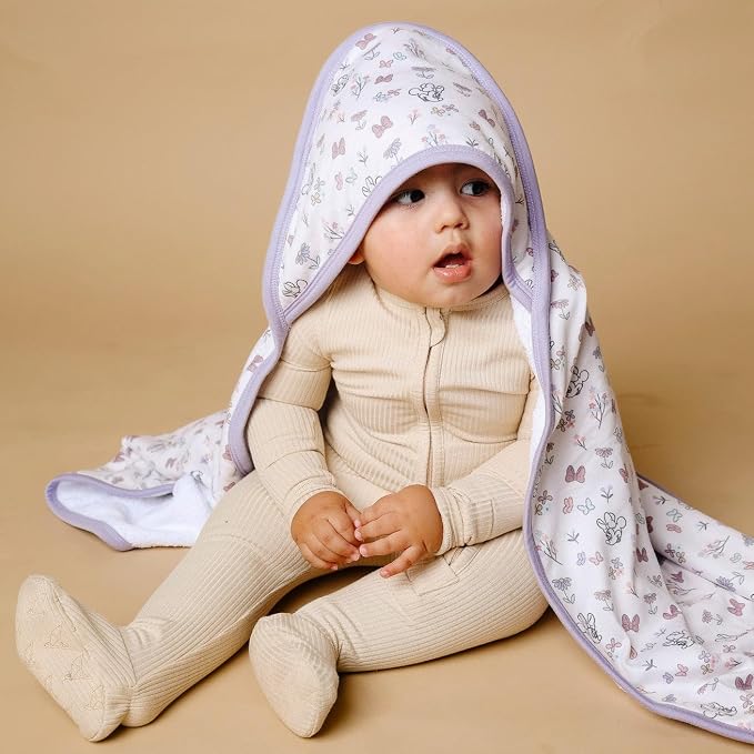 Copper Pearl Premium Knit Hooded Bath Towel Minnie Mouse's Bowquet