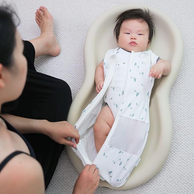 Happiest Baby Sleepea 5-Second Swaddle - 100% Organic Cotton Baby Swaddle Blanket - Doctor Designed Promotes Healthy Hip Development - 3-Pack Newborn Bundle (Graphite Planets, 2 x Small, 1 x Medium)