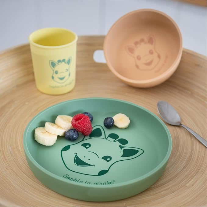 Sophie la girafe Silicone Baby Feeding Set, Includes Plate, Bowl, Cup, and Spoon, Dishwasher and Microwave Safe