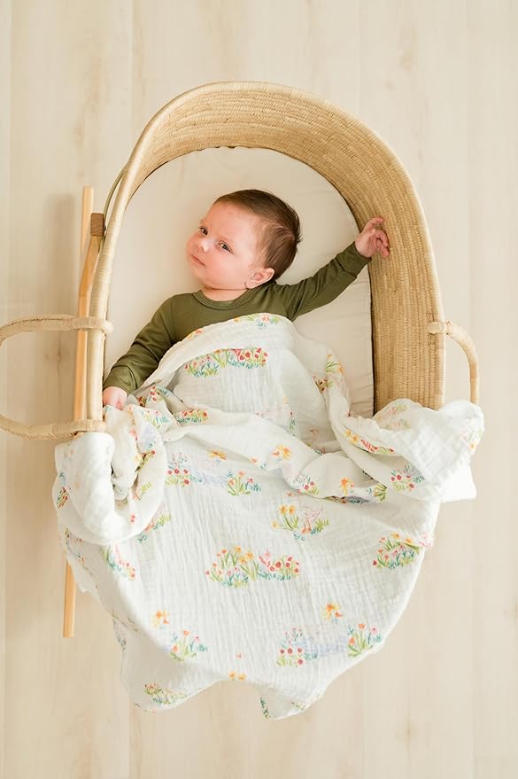 CLEMENTINE KIDS Garden Goose Swaddle