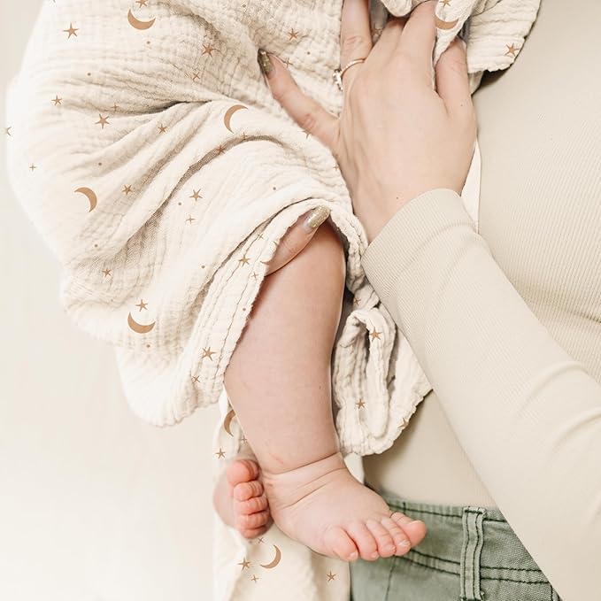 Konssy Muslin Swaddle Blankets for Girls Boys 2 Pack, 100% Cotton Receiving Baby Blanket Large 47 x 47 inches, Soft Breathable Swaddling Wrap for Unisex Newborn (Coffee Check,Moon)