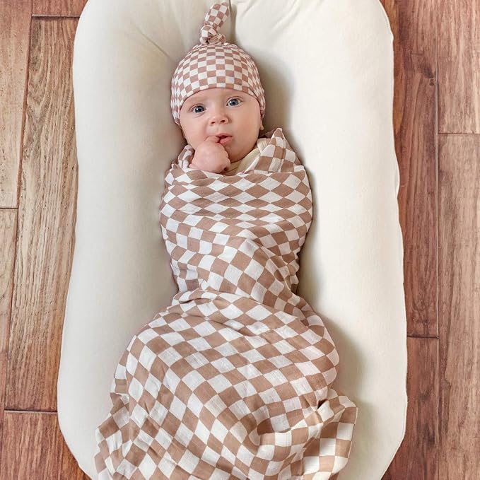 LifeTree Muslin Swaddle Blankets, Baby Swaddling Wrap Nursery Blanket Unisex, Soft 70% Viscose from Bamboo and 30% Cotton, Large 47 x 47 inches, Bear & Checkered Swaddle Blanket
