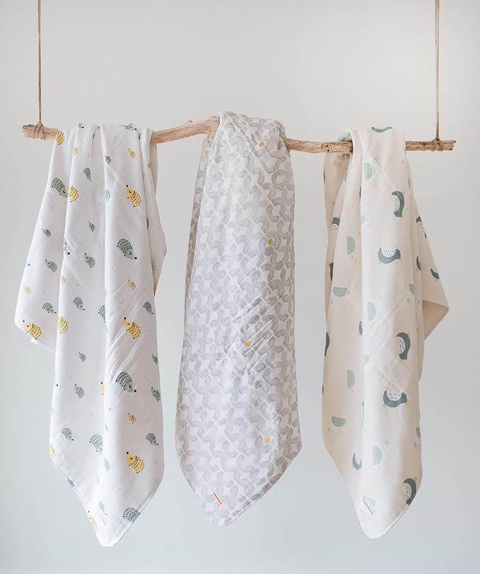 Organic Muslin | Cotton Blanket, Kids, Baby, Quilt, Triple Layer Muslin, Bed, Crib, GOTS Certified, Organic Cotton (Graphic)