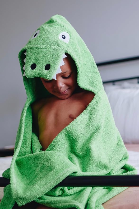 Hooded Baby Towel for Kids 2-8 | Large 100% Cotton Baby Towel for Boys or Girls | Unisex Cute Alligator Bath Towels for Babies and Toddlers in Green