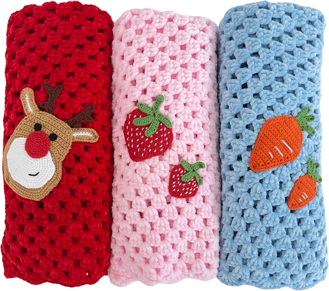 Handmade Baby Blanket with Crochet Strawberry Design ??Warm, Soft and Playful Gift for Babies, Perfect for Crib, Stroller, Everyday Comfort and Baby Shower