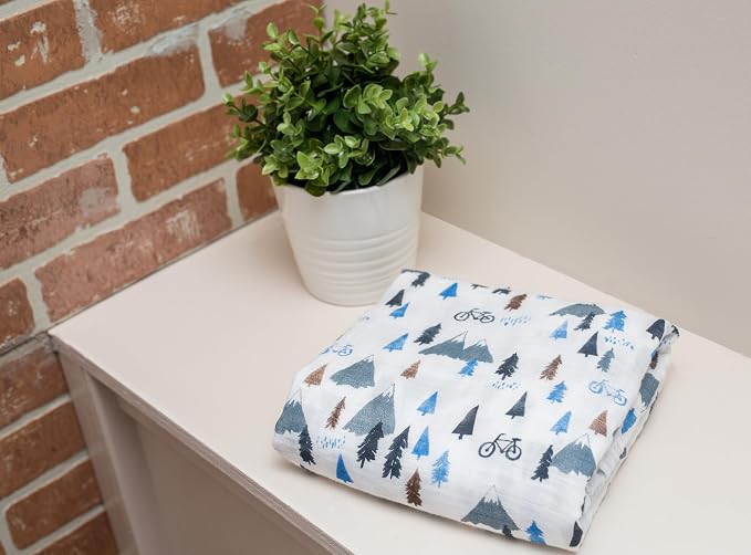 Lulujo Baby 100% Cotton Muslin Swaddle Blanket, 47 x 47-Inches, Mountain Top