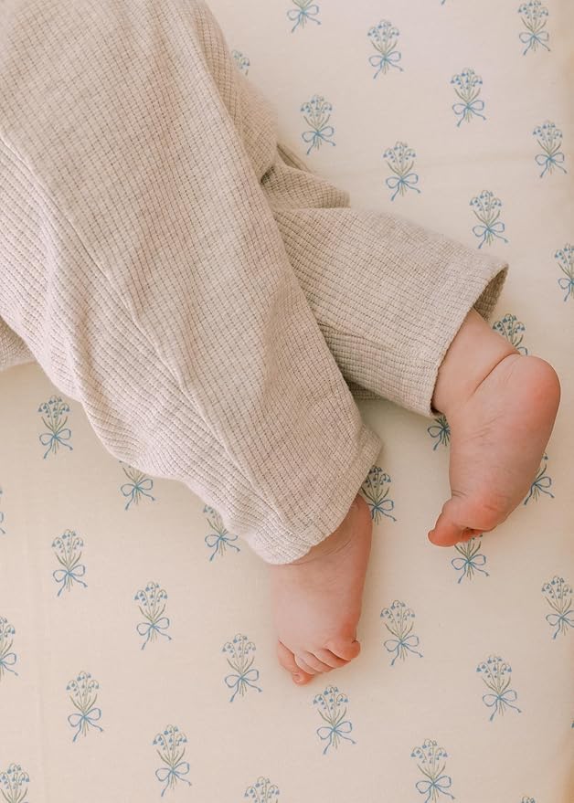 Oilo Flower Bouquet Baby Blanket, Lily Flower Blanket with Ultra, Soft Plush Backing & Organic Cotton Jersey Print, Double, Layered 30x40 Blanket for Newborns & Toddlers