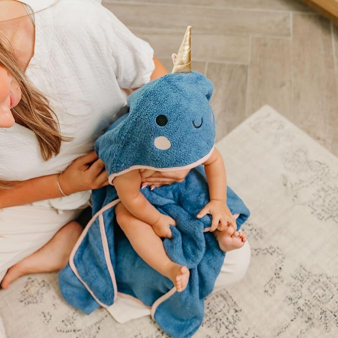 Copper Pearl Nori Character Hooded Towel