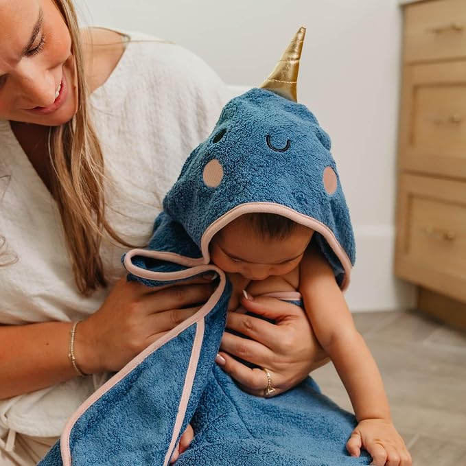 Copper Pearl Nori Character Hooded Towel
