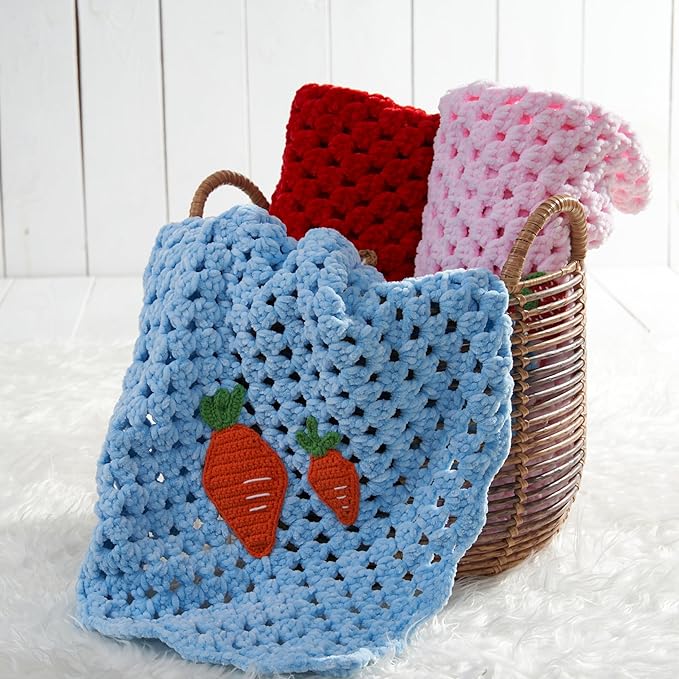 Handmade Baby Blanket with Crochet Carrot Design ??Warm, Soft and Playful Gift for Babies, Perfect for Crib, Stroller, Everyday Comfort and Baby Shower