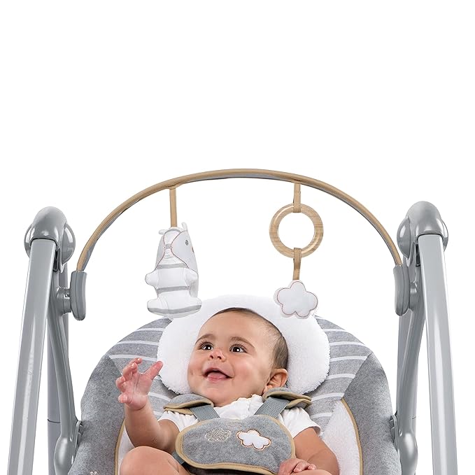 Ingenuity Swing 'n Go Deluxe 5-Speed Baby Swing with Cushioned Harness - Foldable, Portable, 2 Plush Toys & Sounds, 0-9 Months 6-20 lbs (Bella Teddy)
