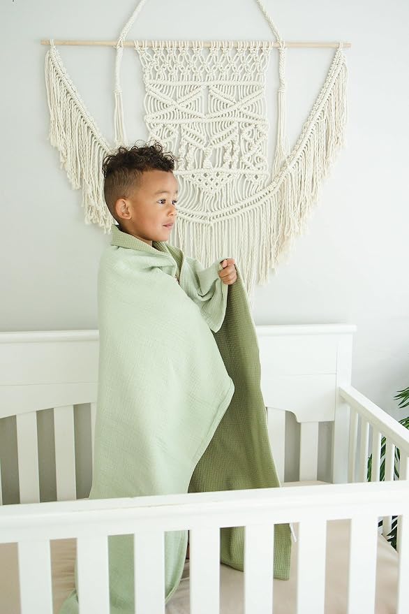 Leyl&Ari Waffle Baby Blanket | Organic Muslin and Waffle Weave Toddler Quilt | Toddler Blankets for Boys Girls (Sage)