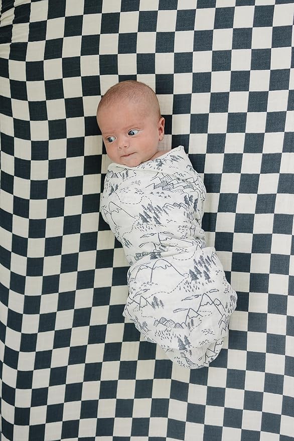 Mebie Baby Summit Muslin Swaddle, Modern and Neutral Swaddle Blanket for Baby Girl or Boy, Soft Baby Blankets, Newborn Swaddle Blanket, 0-3 Month, Comfy Wrap, Baby Essentials & Gifts