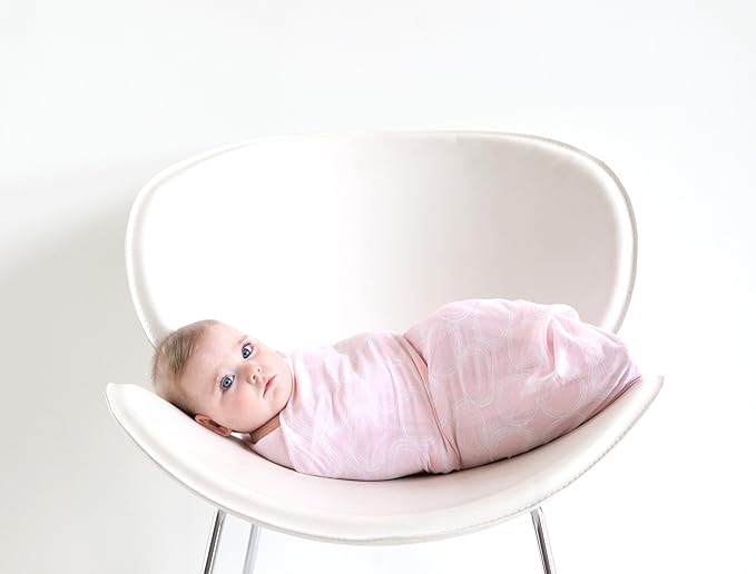 Little Giraffe Swaddle & Shelter Leaf, Pink
