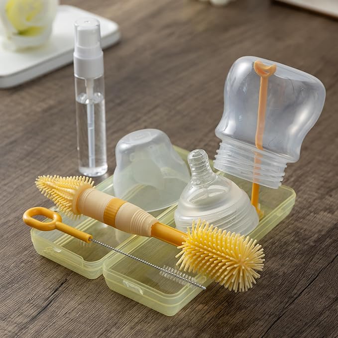 Chemimoso Small Silicone Baby Bottle Brush for Newborn Anti-Colic Baby Bottlesï¼?Portable Travel Bottle Cleaner Brush，Suit for Baby Bottles Less Than 8 OZï¼?Yellow