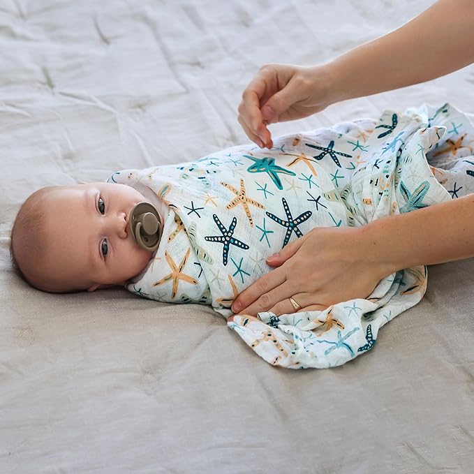 Swaddles for Newborns Pink and Blue for Boy and Girl Swaddle Blankets ??Soft Cotton Muslin Swaddle Wraps, Cute Receiving Blankets, 40x40 Inches, Set of 4 (Stars/Birds/Flowers/Starfish)